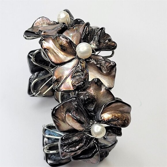 Grey Cuff Bracelet Freshwater Pearl and Mother Of Pearl Bangle NEW - Picture 16 of 16
